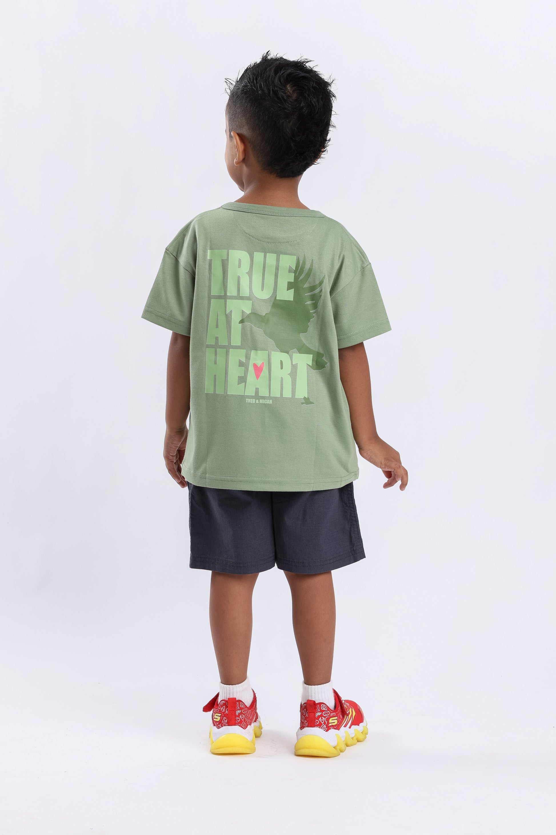 True at Heart – Oversized T-Shirt