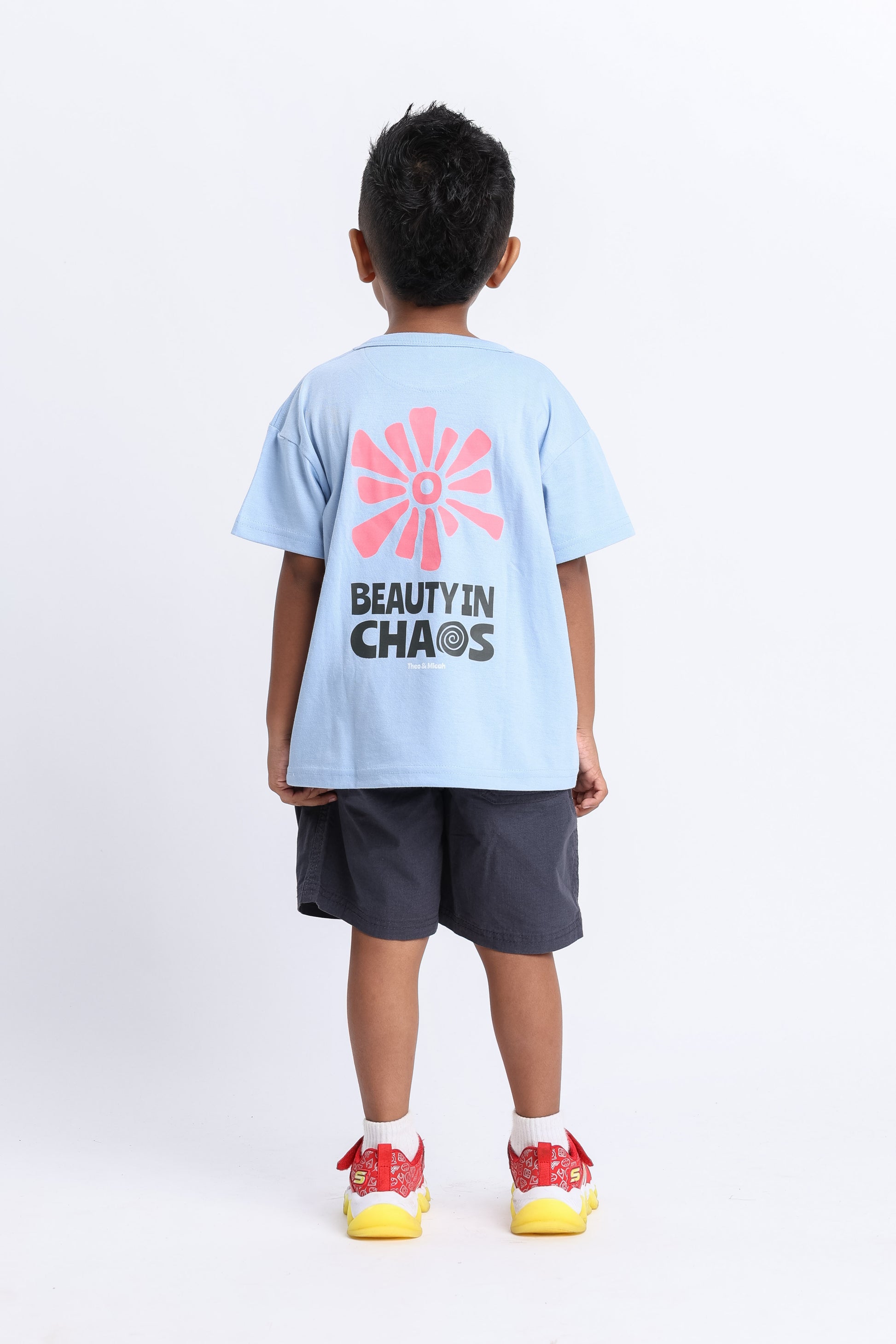 Beauty in Chaos – Oversized T-Shirt